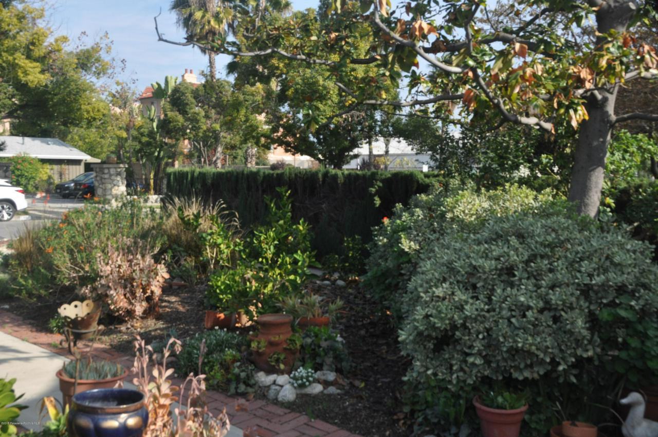 58 Arlington Dr - Photo 3 of 20