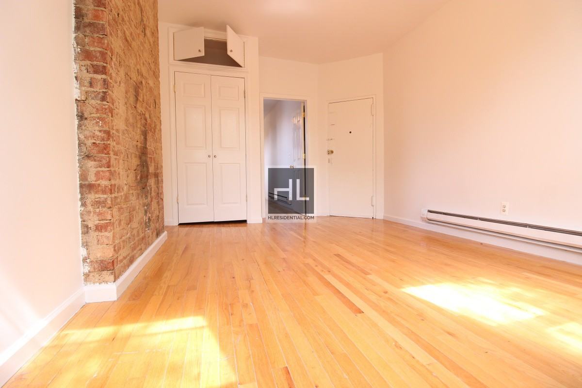 43 CUMBERLAND STREET #1R