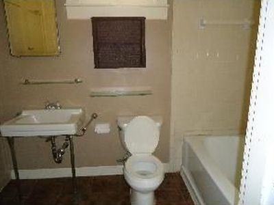 1046 E Kentucky St - Photo 2 of 11