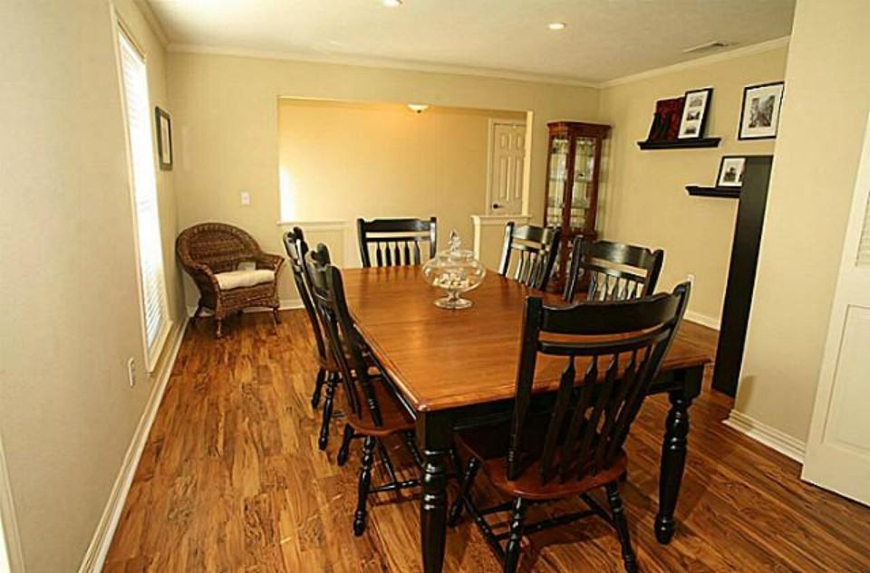 420 Cambridge Dr - Photo 2 of 10