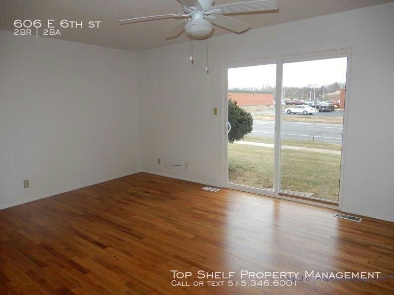 606 E 6th St - Photo 3 of 8