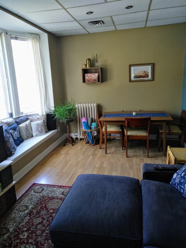 731 Queen Street East - Photo 2 of 7