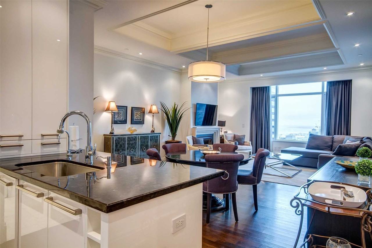 311 Bay Street #4306