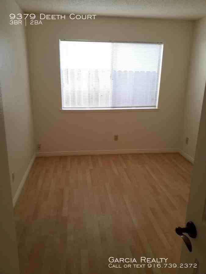 9379 Deeth Ct - Photo 2 of 16