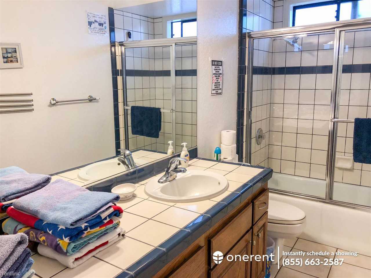 2645 Ocean Front Walk - Photo 2 of 12