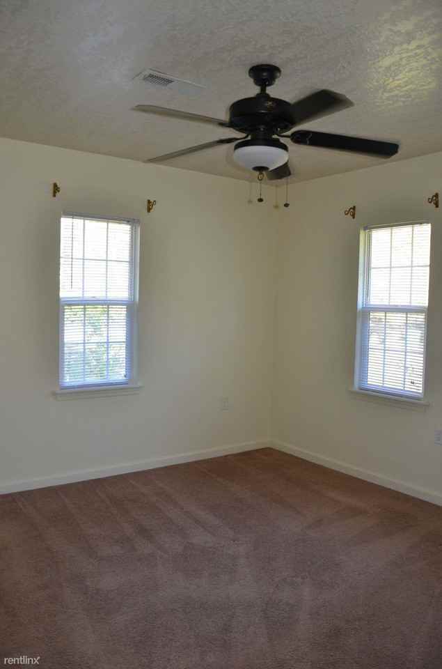 13055 Michael St - Photo 3 of 12