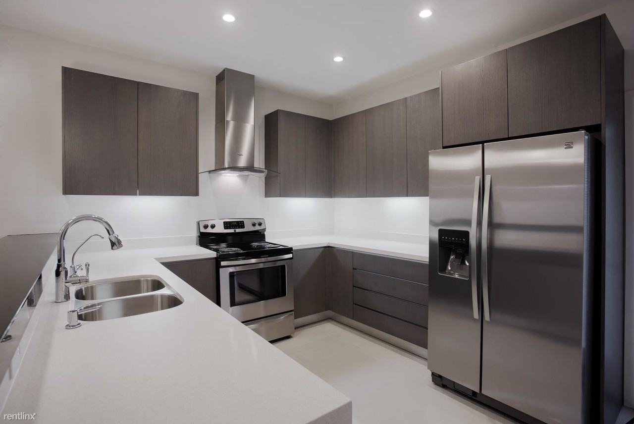 215 s 48th Ln at The Shary Landing - Photo 2 of 9