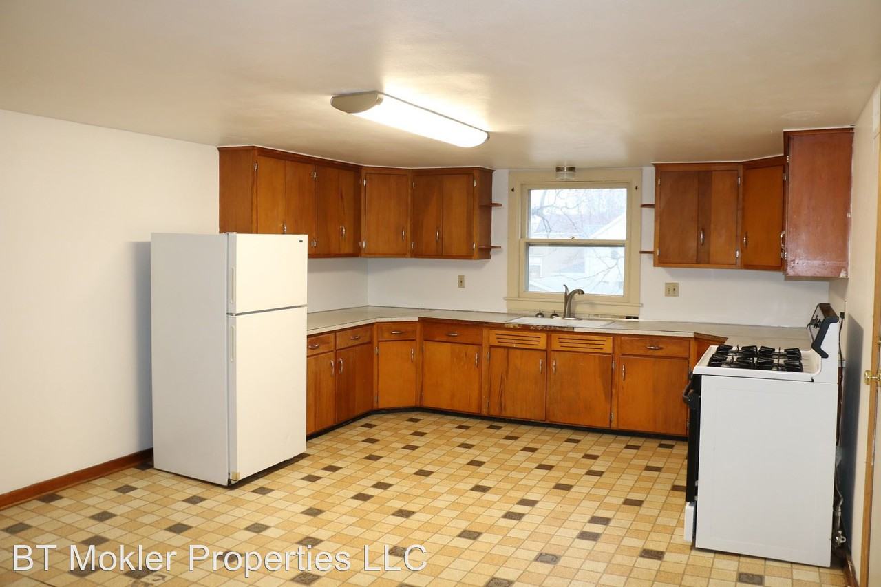 919 Wright St - Photo 2 of 7