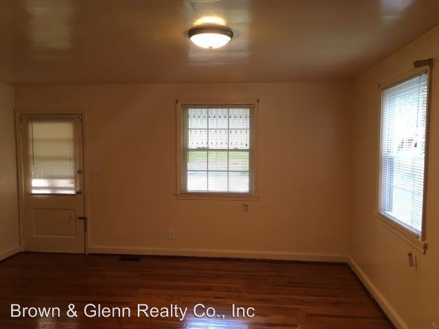 325 Gene Ave - Photo 3 of 4