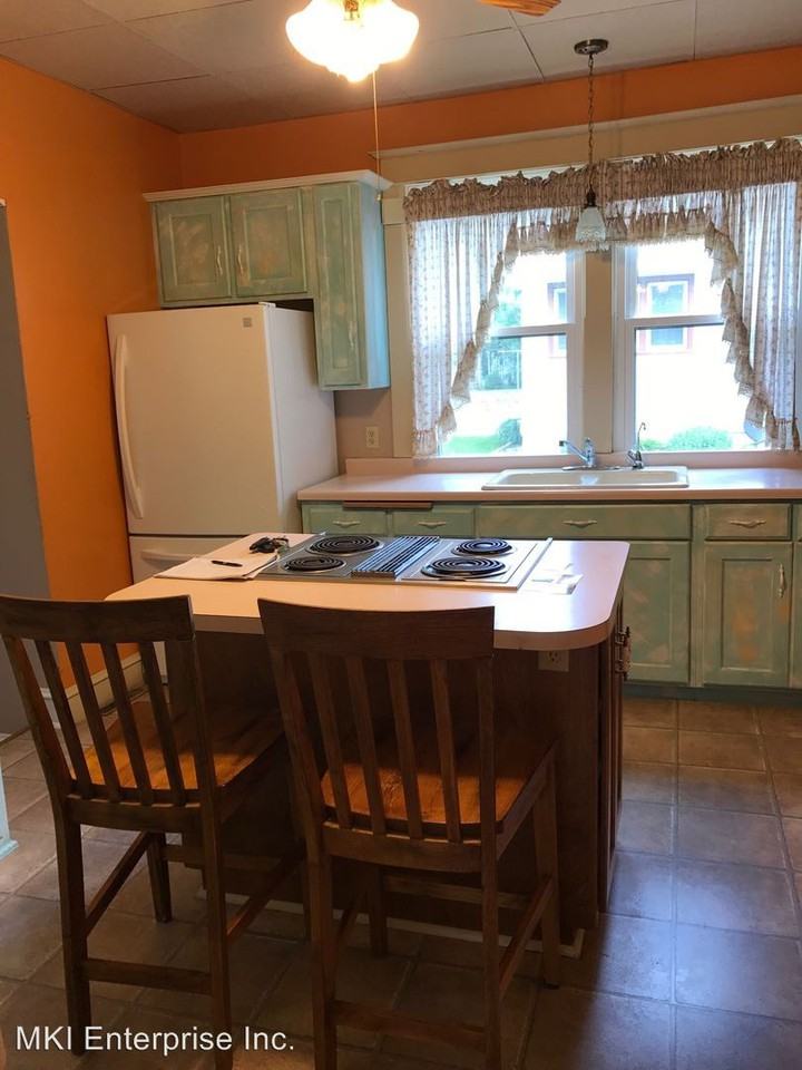 626 Main St S - Photo 3 of 9