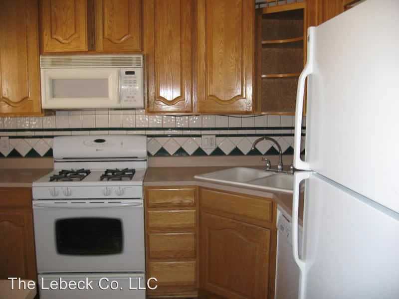 1308 Quincy St NE - Photo 3 of 5