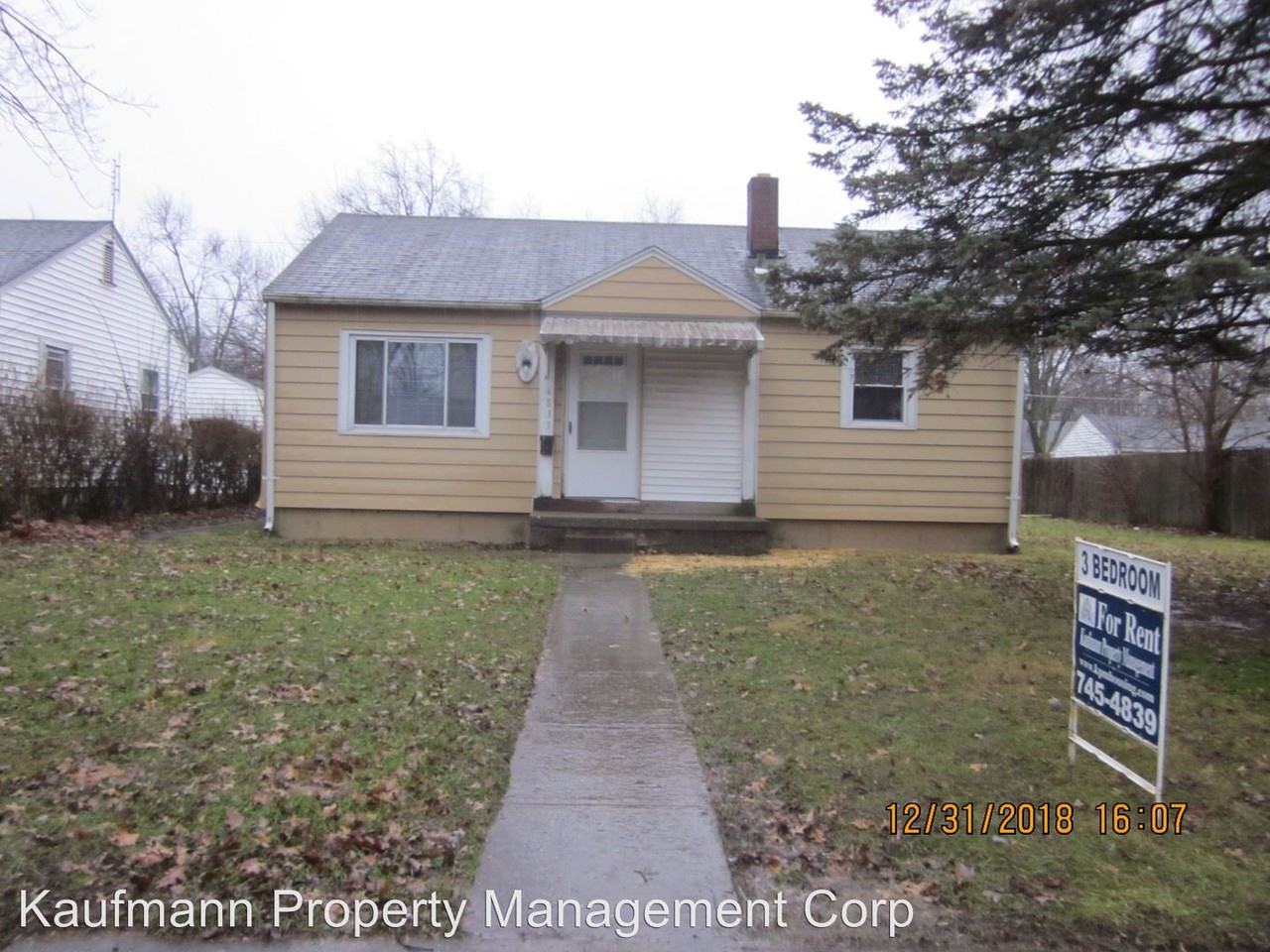 4833 S Park Dr - Photo 2 of 18