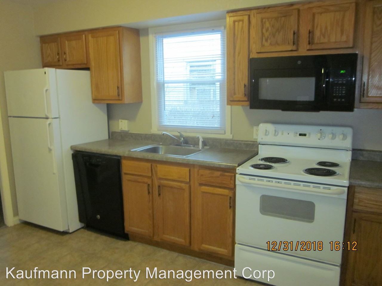4833 S Park Dr - Photo 3 of 18
