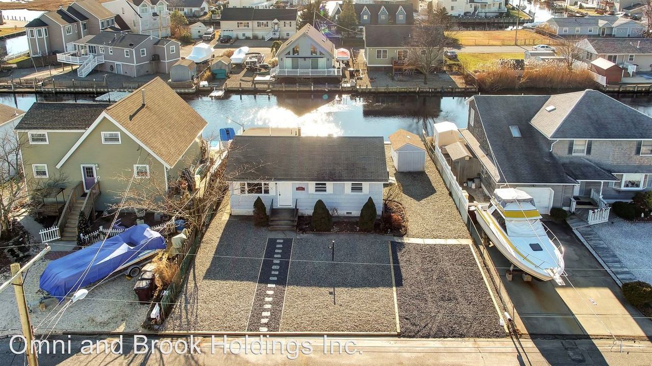 216 Cypress Dr - Photo 2 of 29