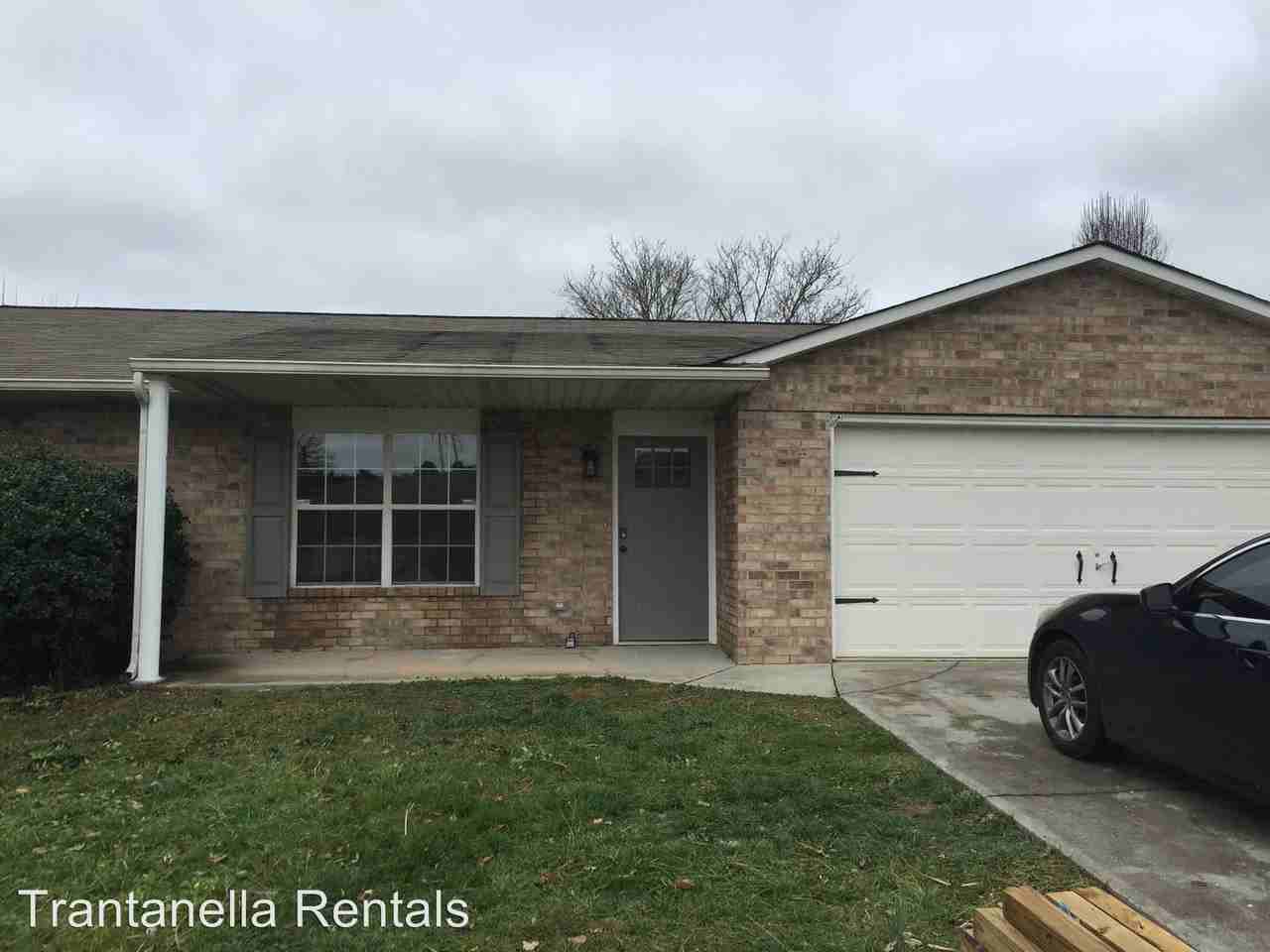 7004 Pisa Cir - Photo 2 of 8
