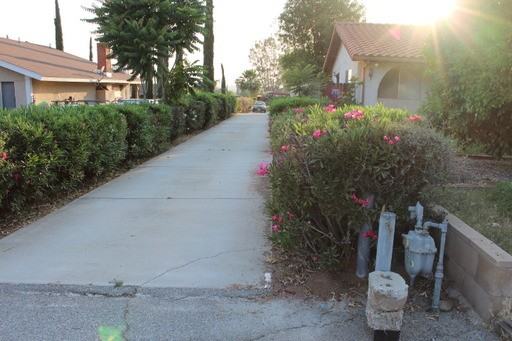 11711 Hubbard St - Photo 2 of 14