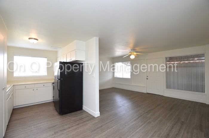 619 E Marilyn Ave #A - Photo 3 of 17