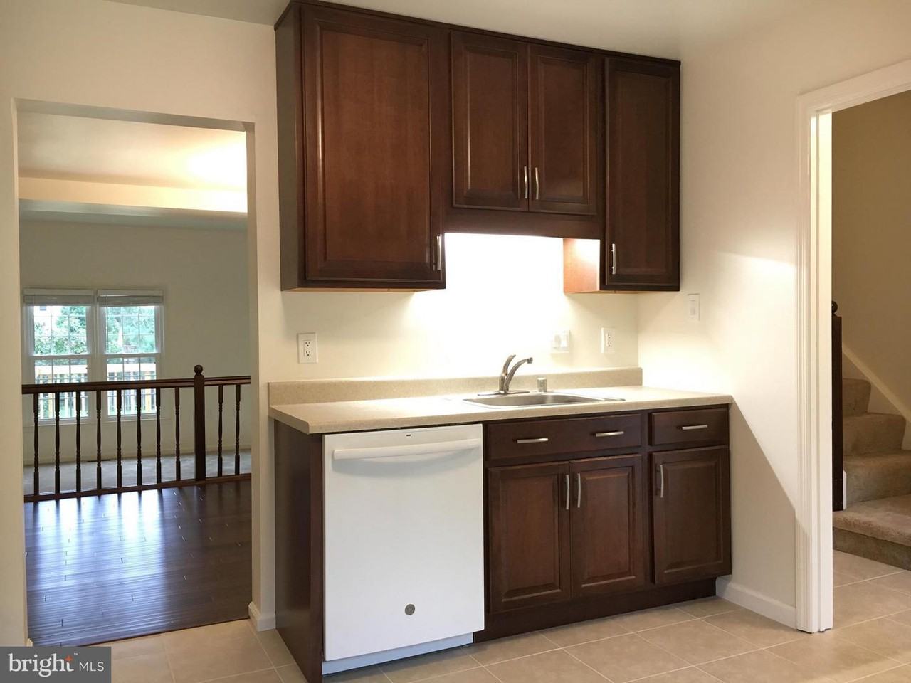 5732 Lofthill Ct - Photo 3 of 23