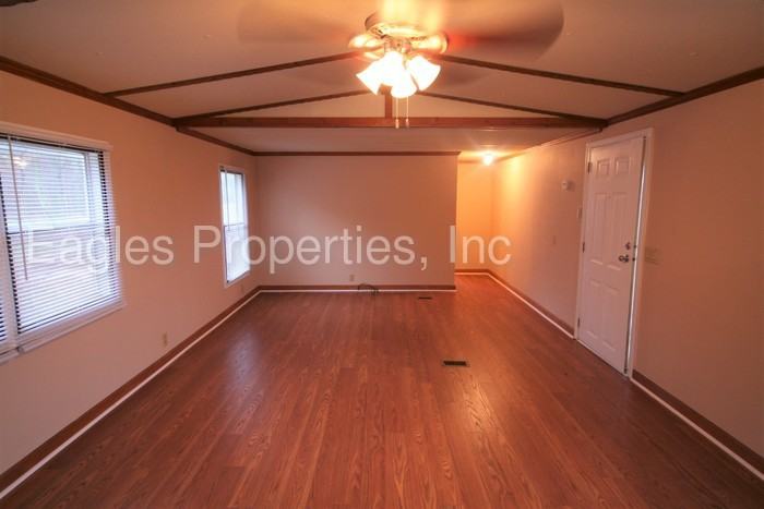 402 Lindell Road - Photo 2 of 17