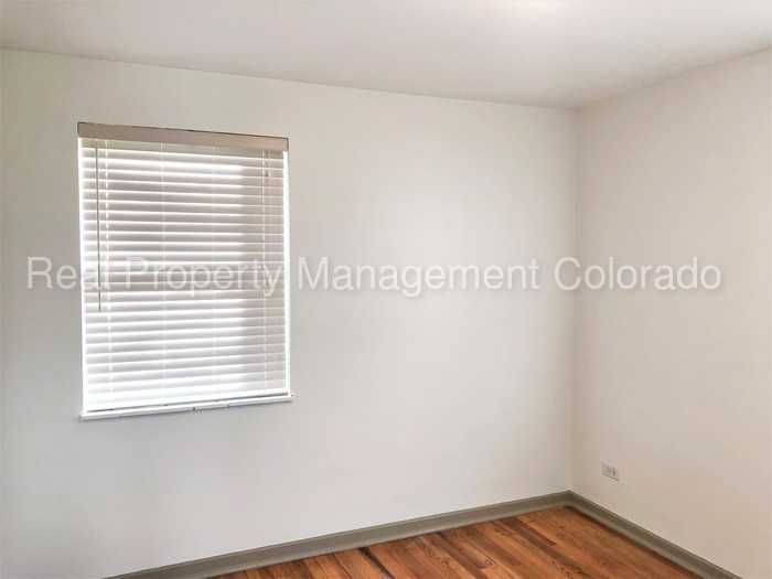 422 Orange Ct - Photo 2 of 12