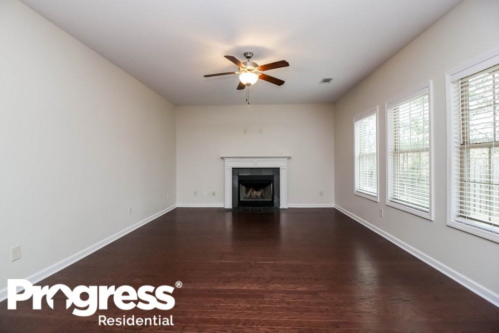 123 Cliffhaven Cir - Photo 3 of 19