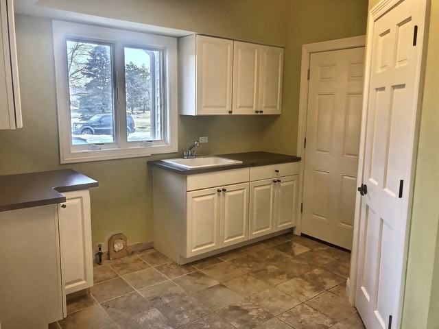 61 Falcon Dr - Photo 2 of 20