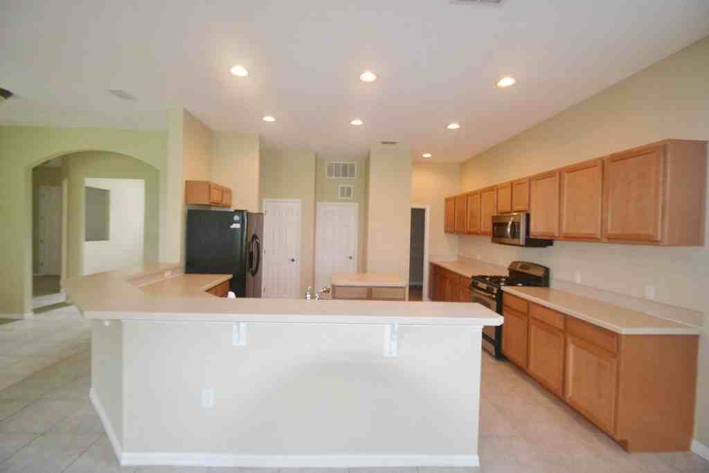 2768 Valiant Dr - Photo 2 of 13