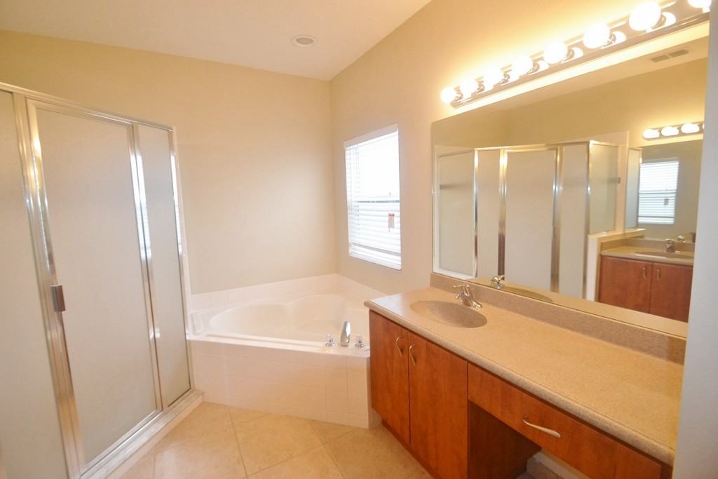 2768 Valiant Dr - Photo 3 of 13