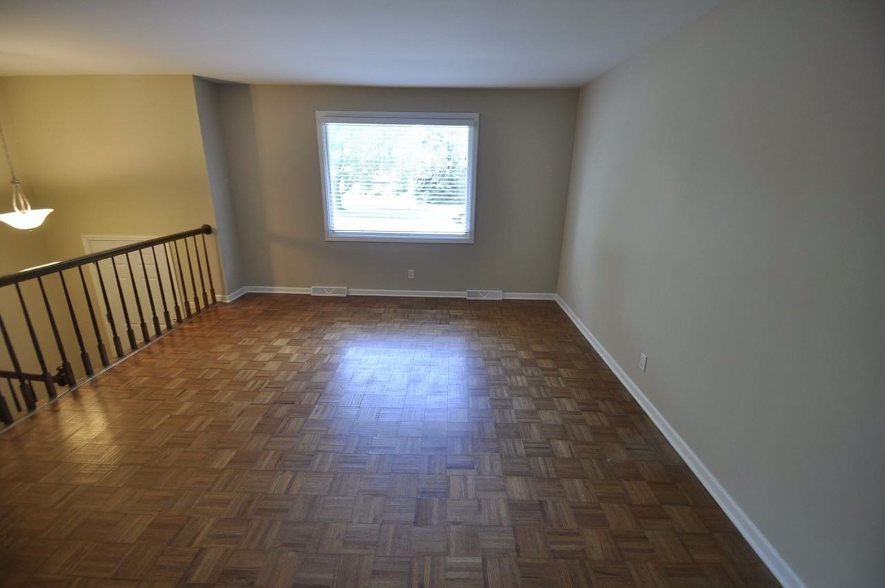 2106 Digby Dr - Photo 2 of 13
