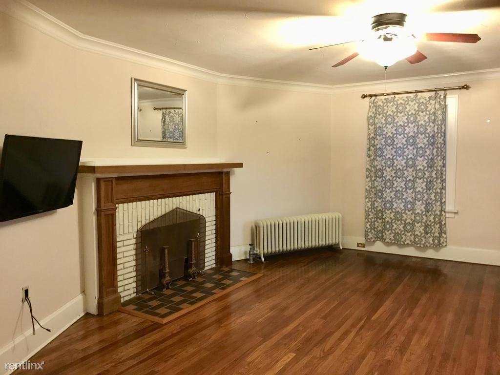 3021 Huntington Ct - Photo 2 of 23
