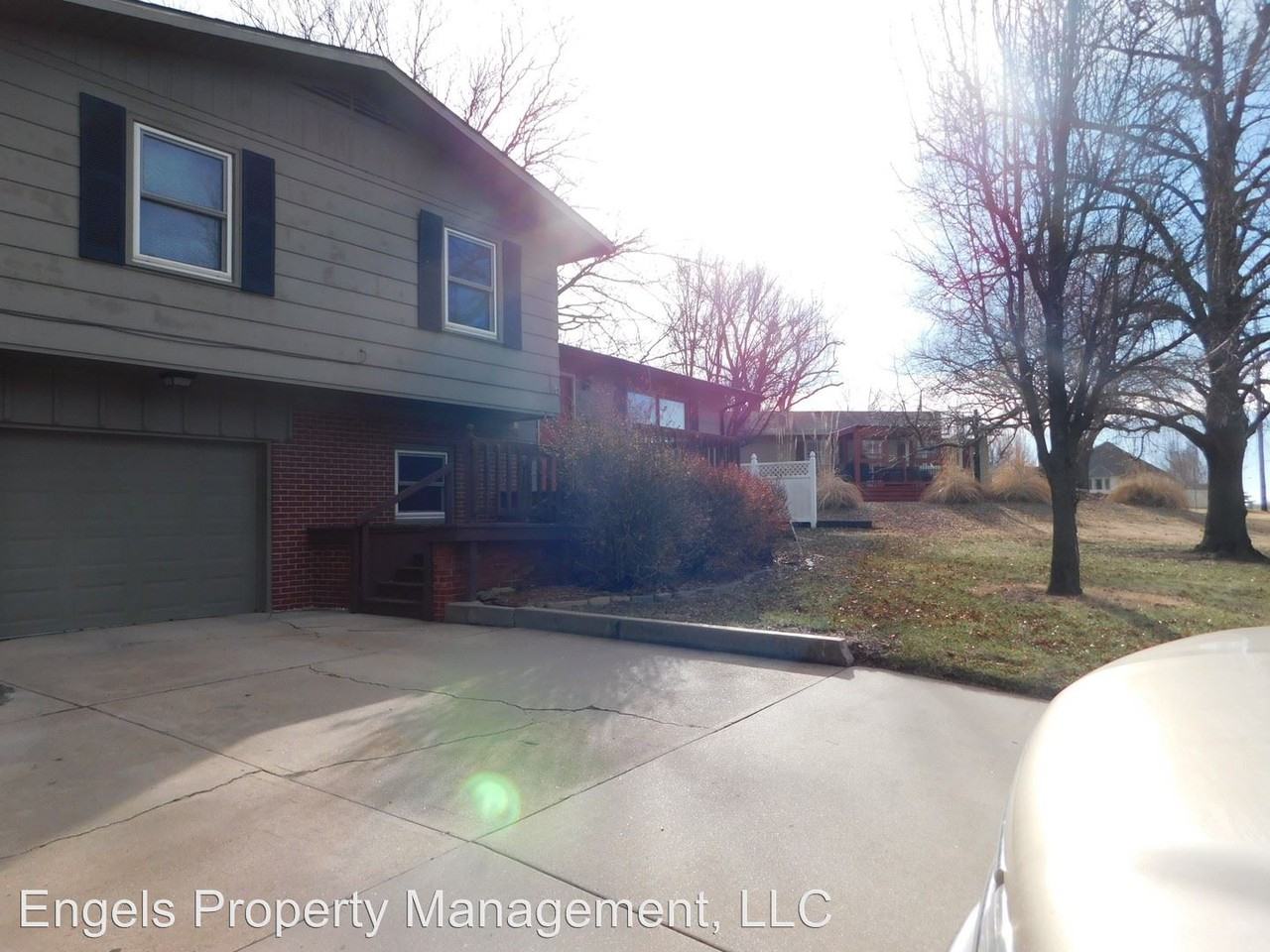 1816 Country Club Rd - Photo 2 of 22