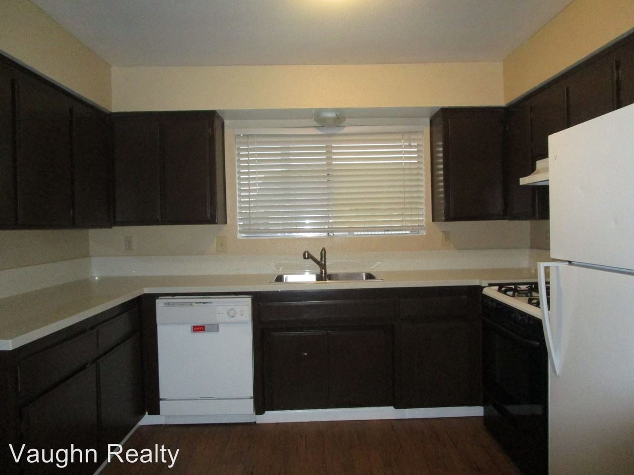 824 Capehart - Photo 3 of 8