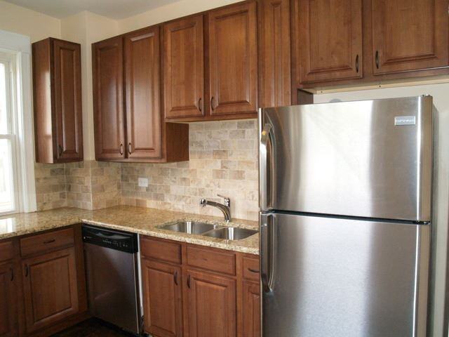 1761 W Devon Ave - Photo 2 of 18