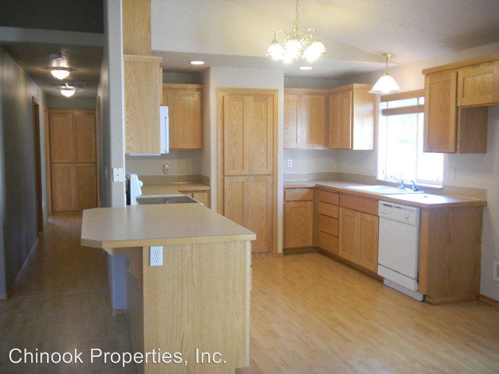 6583 Jules Pl - Photo 3 of 6