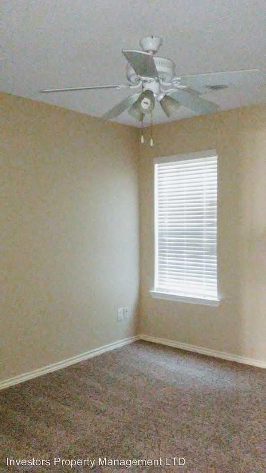 28 Ridgewood Cir - Photo 2 of 5