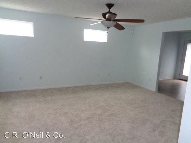 9273 Cliff Springs Trail - Photo 3 of 8