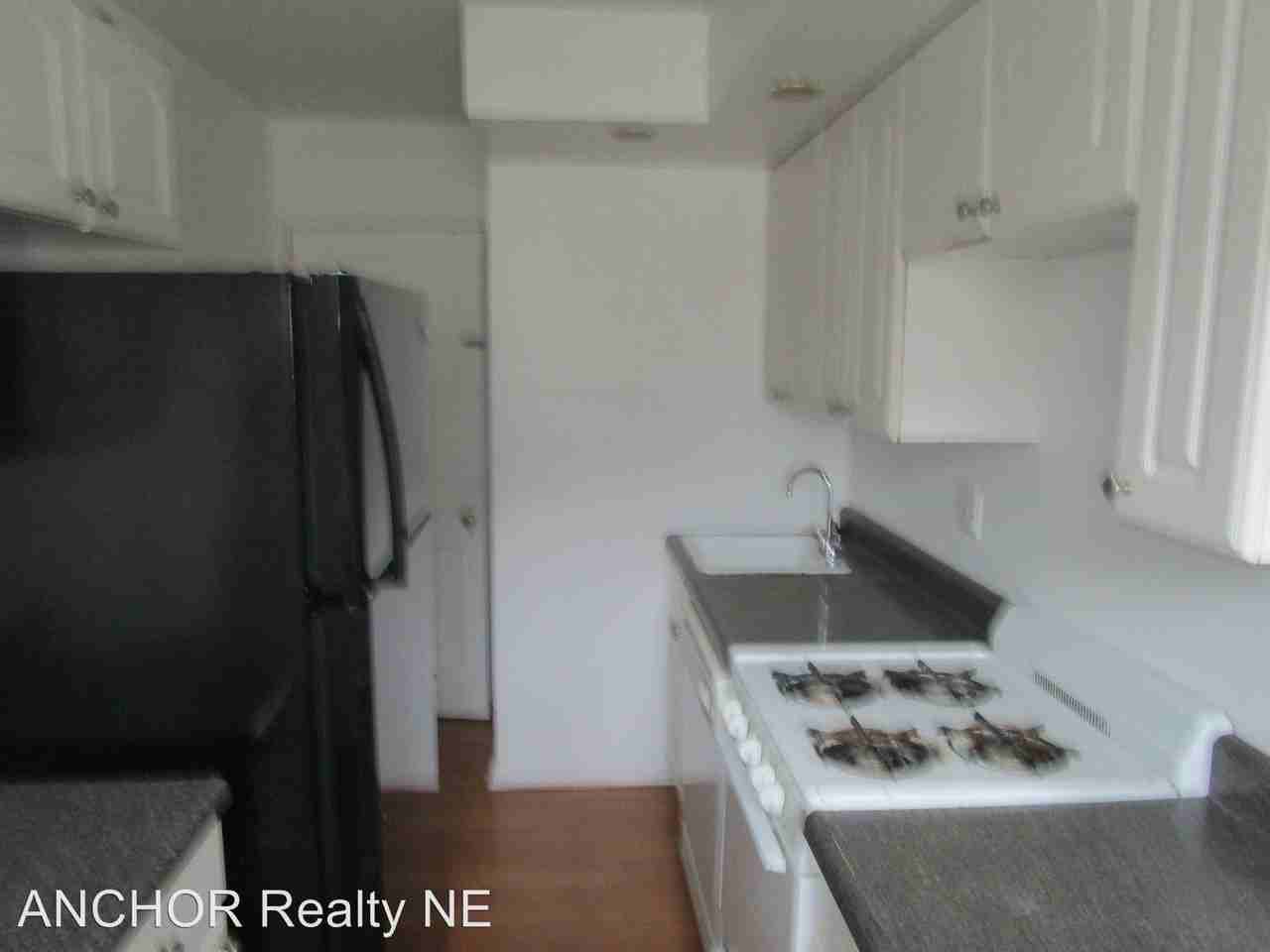 6252 Gillespie St - Photo 2 of 3