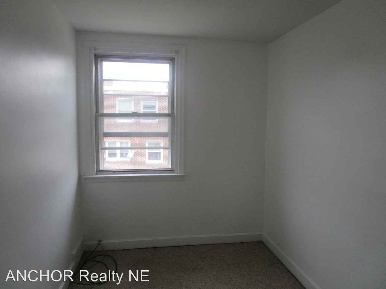 6252 Gillespie St - Photo 3 of 3