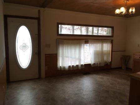 112 Blue Bird Ln - Photo 3 of 13