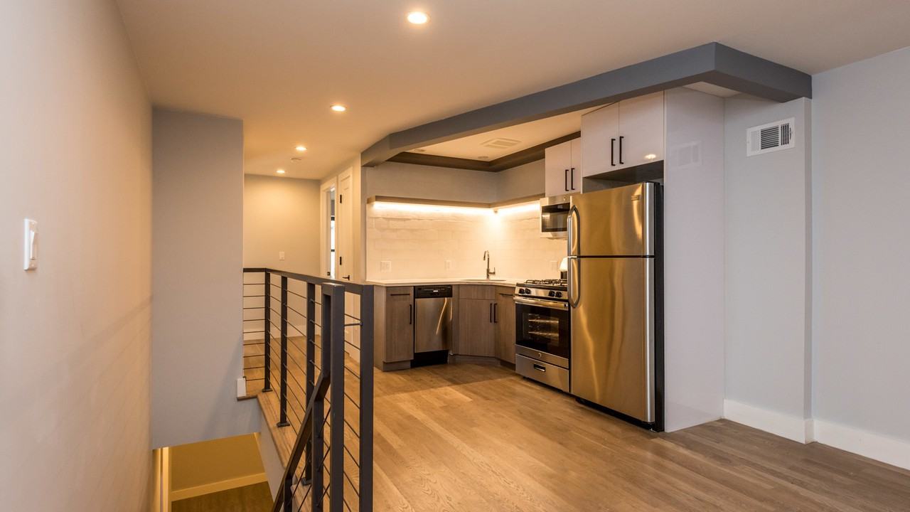 1180 Halsey Street #1