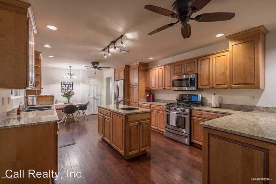 111 W Canterbury Ln - Photo 2 of 7