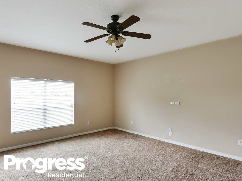 1410 Impatiens Ct - Photo 2 of 18