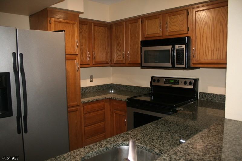 68 Wentworth Rd - Photo 2 of 8