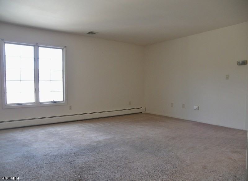 34 Chapel Hill Rd - Photo 2 of 10