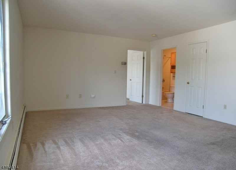 34 Chapel Hill Rd - Photo 3 of 10