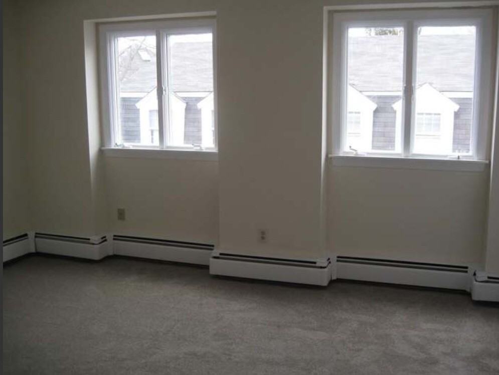 34 Lincoln Ave - Photo 2 of 7