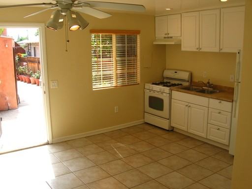 4201 Camero Ave - Photo 3 of 9
