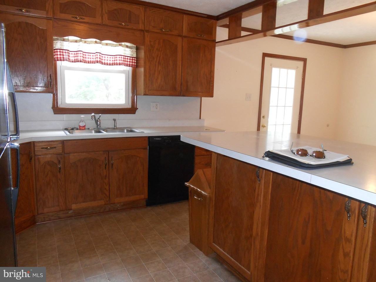 15135 Oaks Rd - Photo 2 of 14