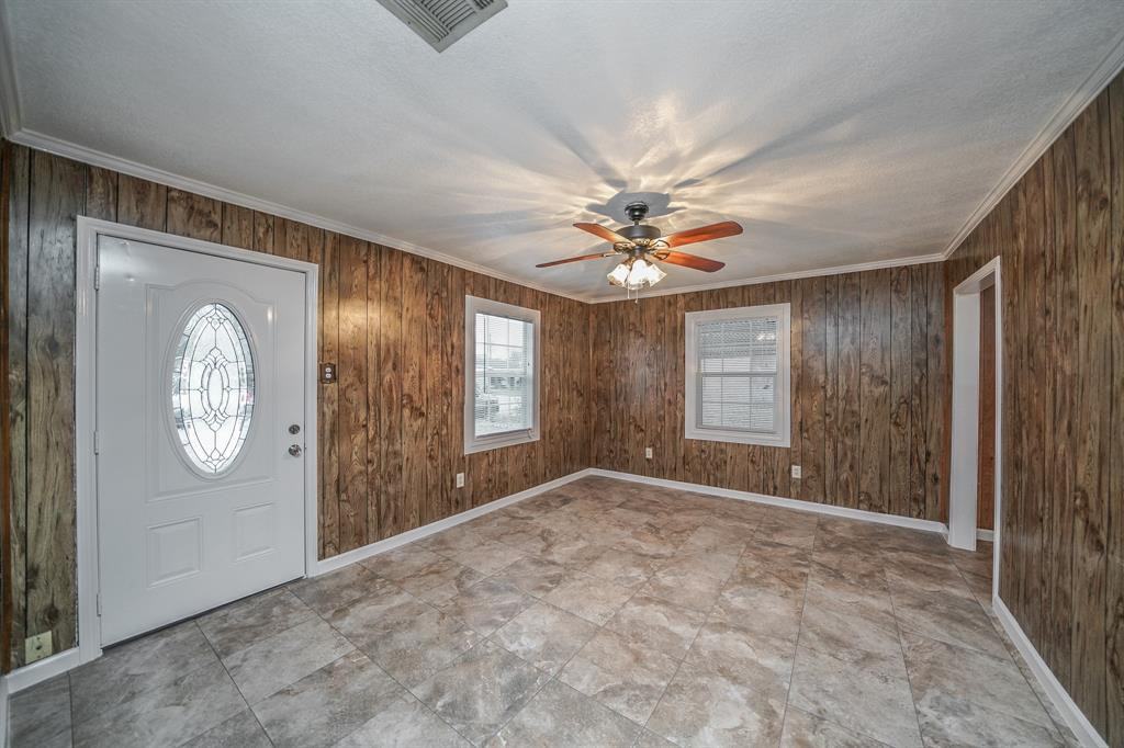 10325 Norvic St - Photo 3 of 22