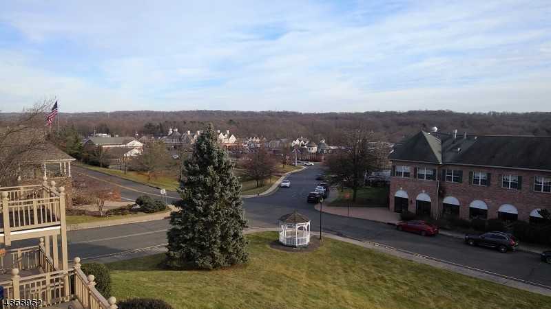 181 Town Center Dr - Photo 2 of 12